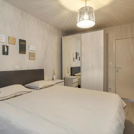 Ruim Aan De Jachthaven Apartment