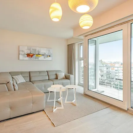 Ruim Aan De Jachthaven