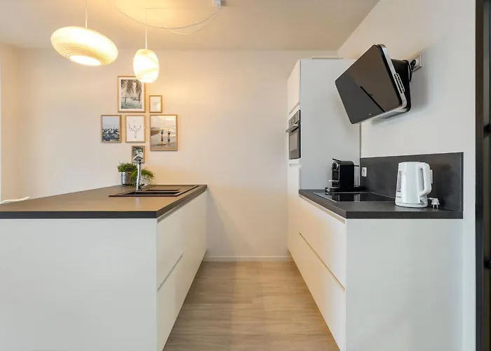 Ruim Aan De Jachthaven