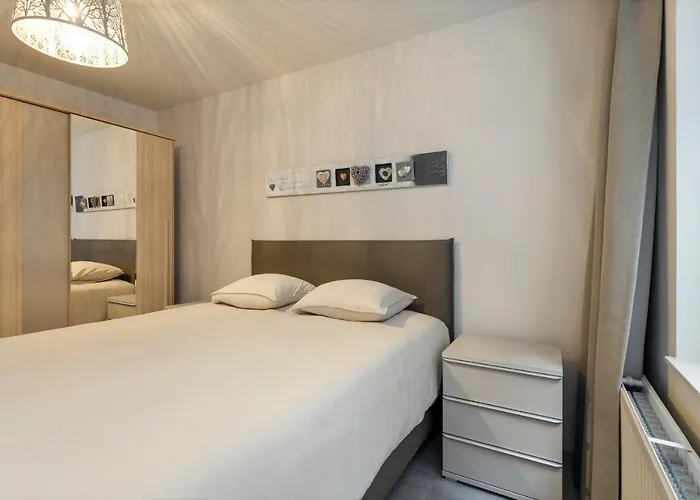 Ruim Aan De Jachthaven * 블랑켄베르크